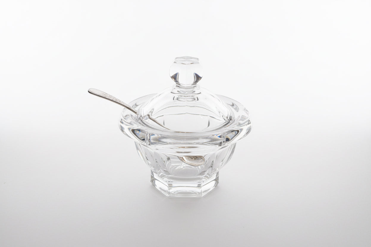 Boîte couverte en cristal Baccarat Harcourt vintage