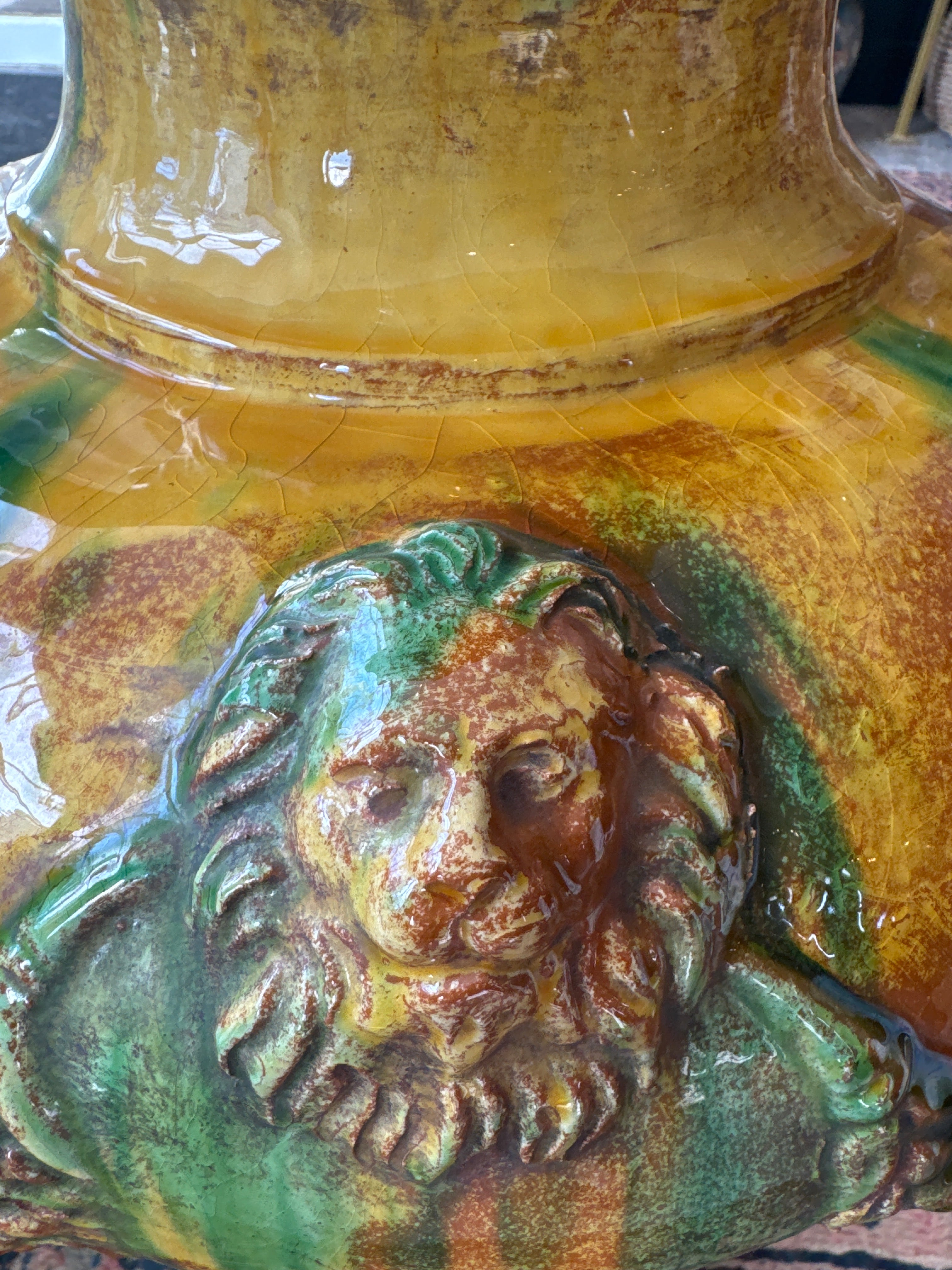 Urne couverte vintage en majolique italienne