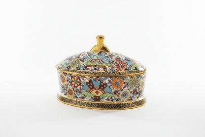 Boîte en porcelaine de Bavière peinte à la main