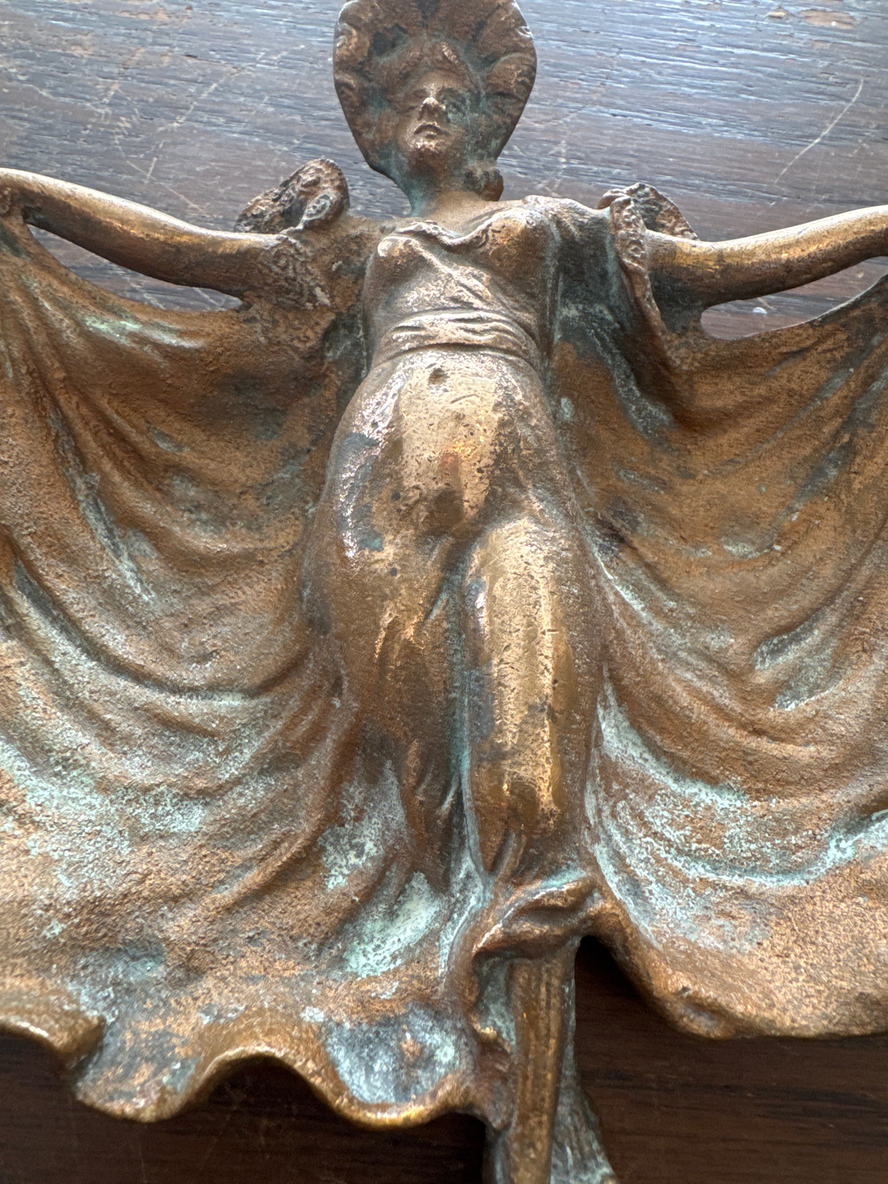 Plat Art nouveau ancien