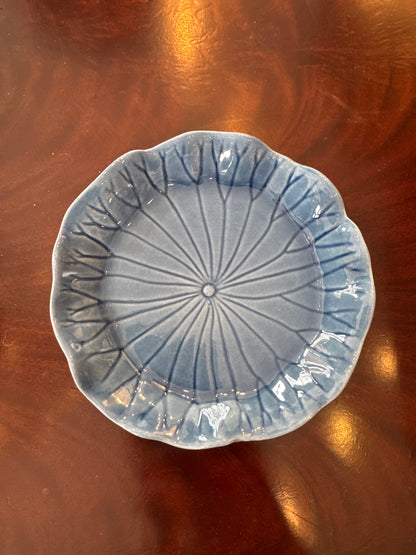 Vintage Metlox Poppytrail “Lotus” Dinnerware Set