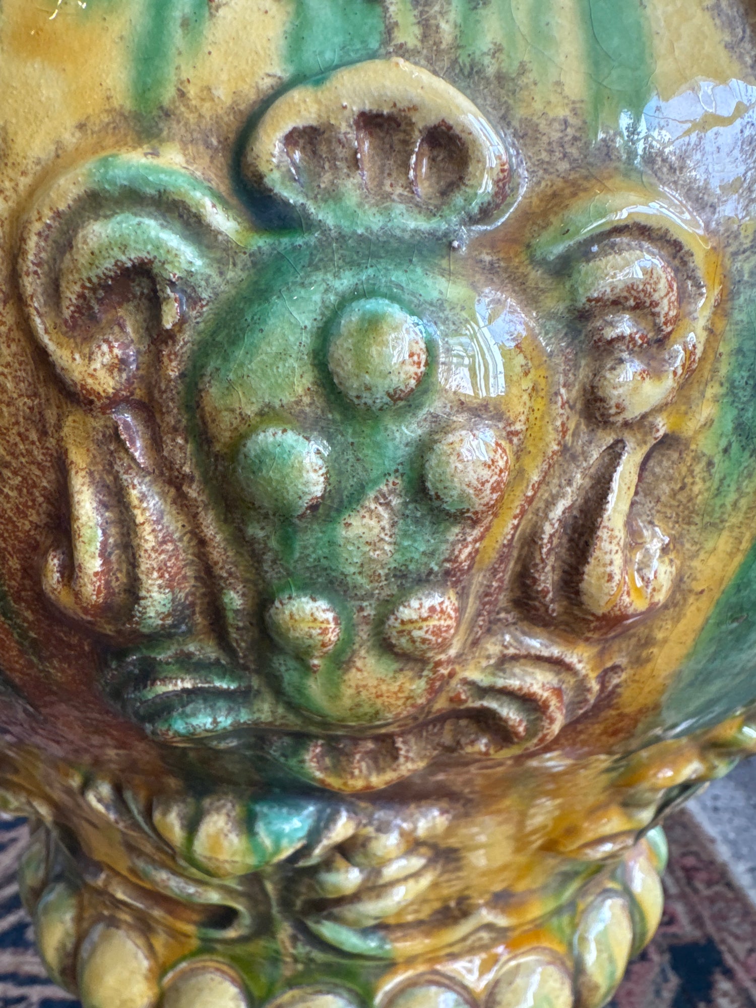 Urne couverte vintage en majolique italienne