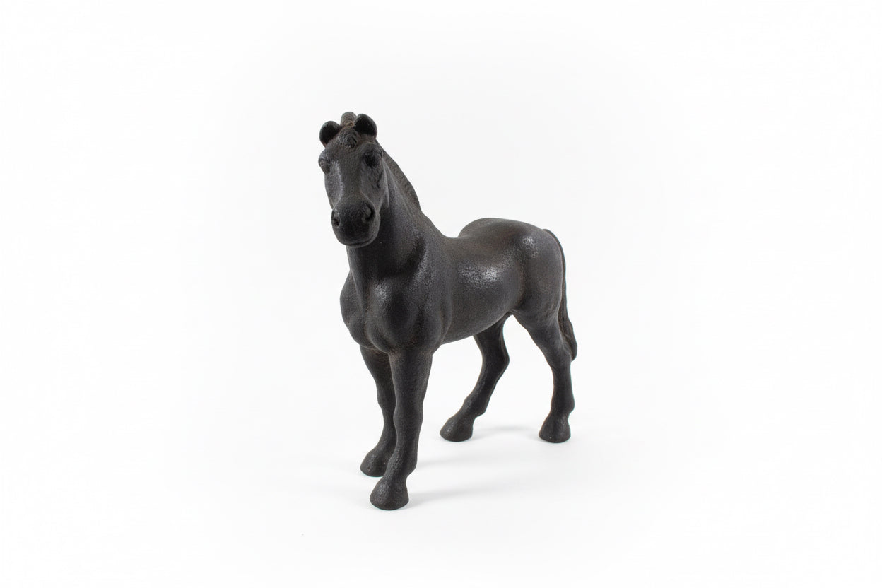 Figurine de cheval vintage en métal coulé
