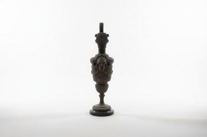 Verseuses patinées antiques néoclassiques continentales