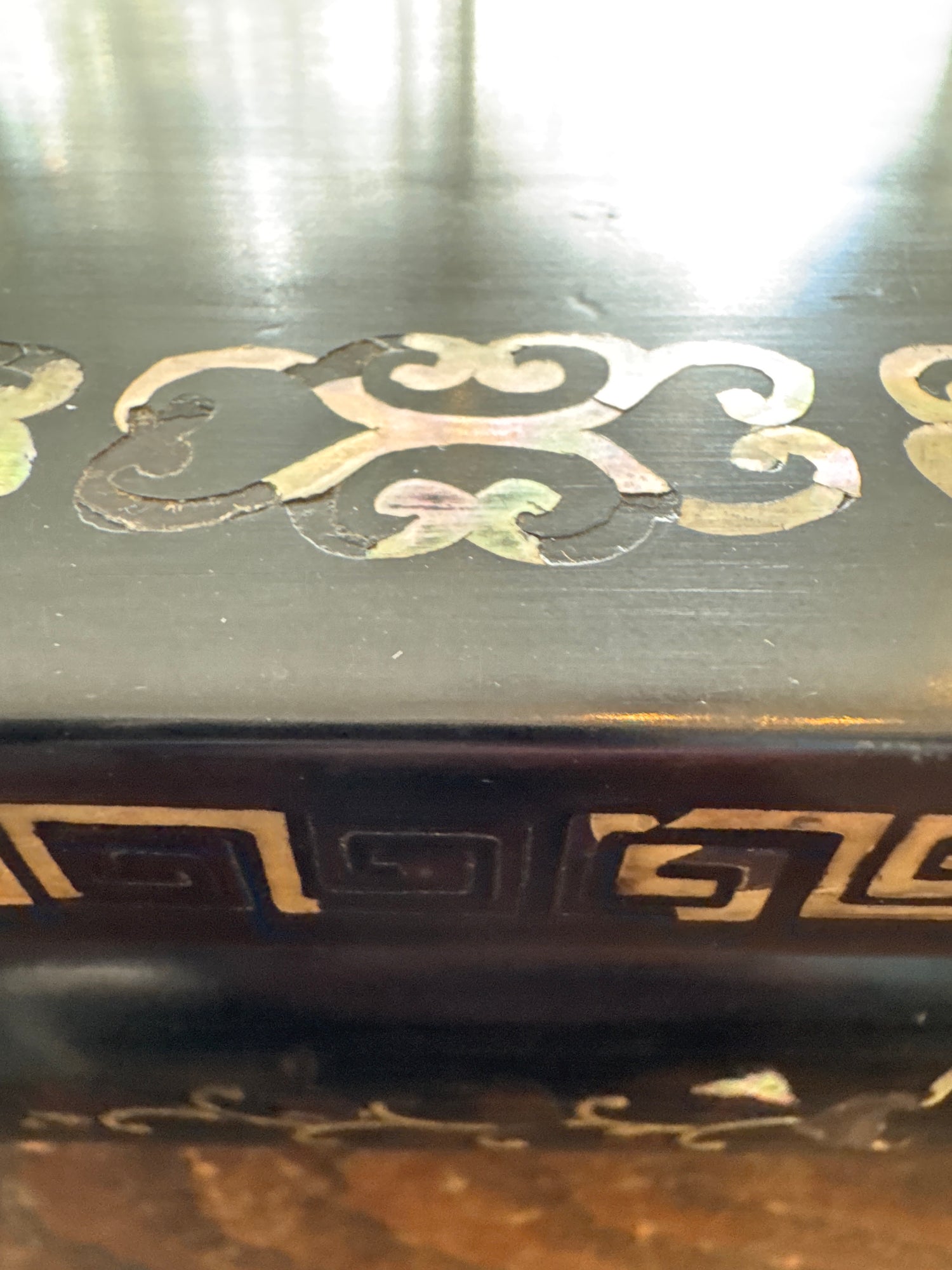 Socle bas de vase à fleurs japonais vintage en bois