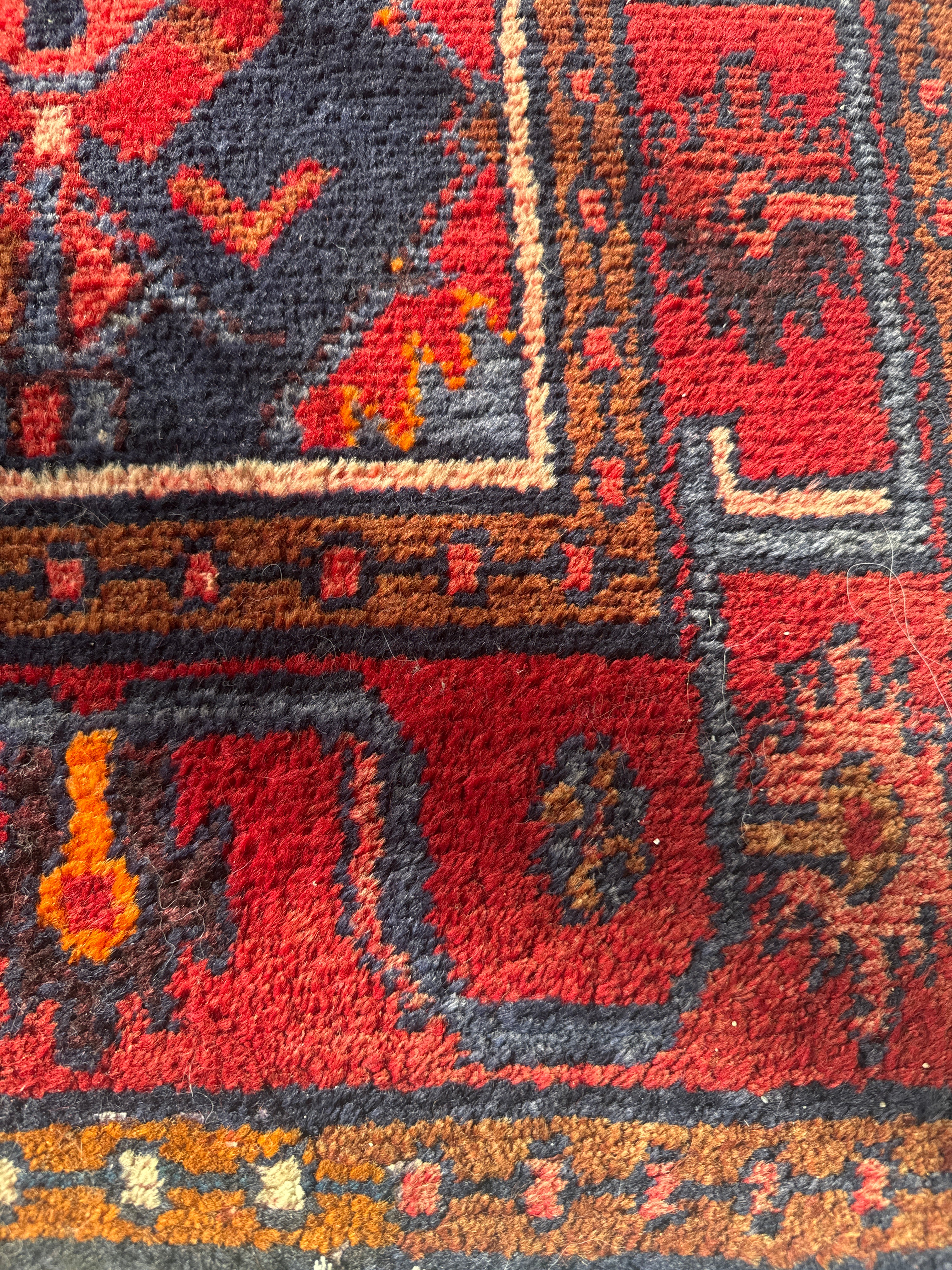 Tapis en laine Borugerd (51" sur 83") fabriqué en Iran